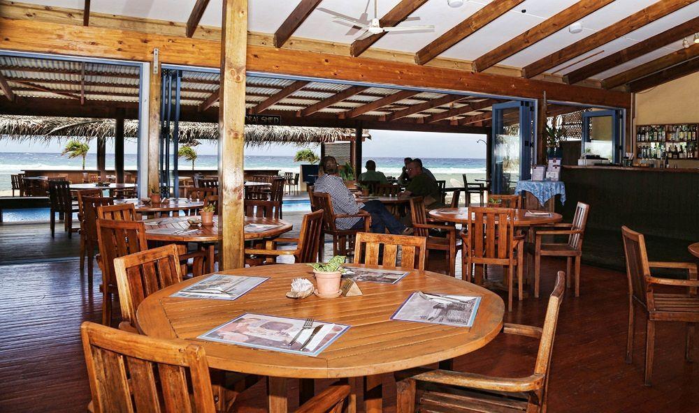 The Islander Hotel ラロトンガ島 エクステリア 写真